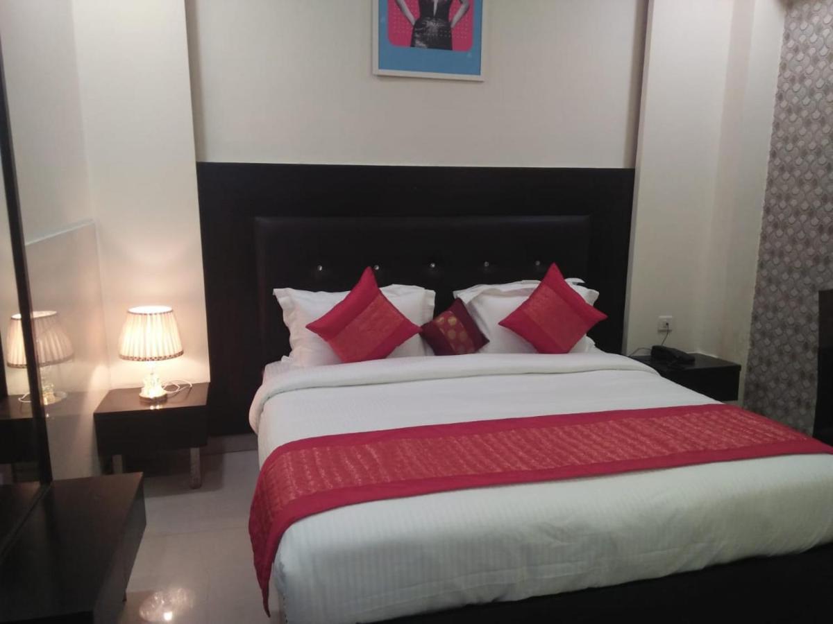 فندق نيودلهيفي  Vivah Residency المظهر الخارجي الصورة