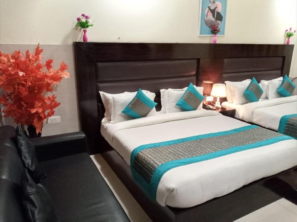 فندق نيودلهيفي  Vivah Residency المظهر الخارجي الصورة